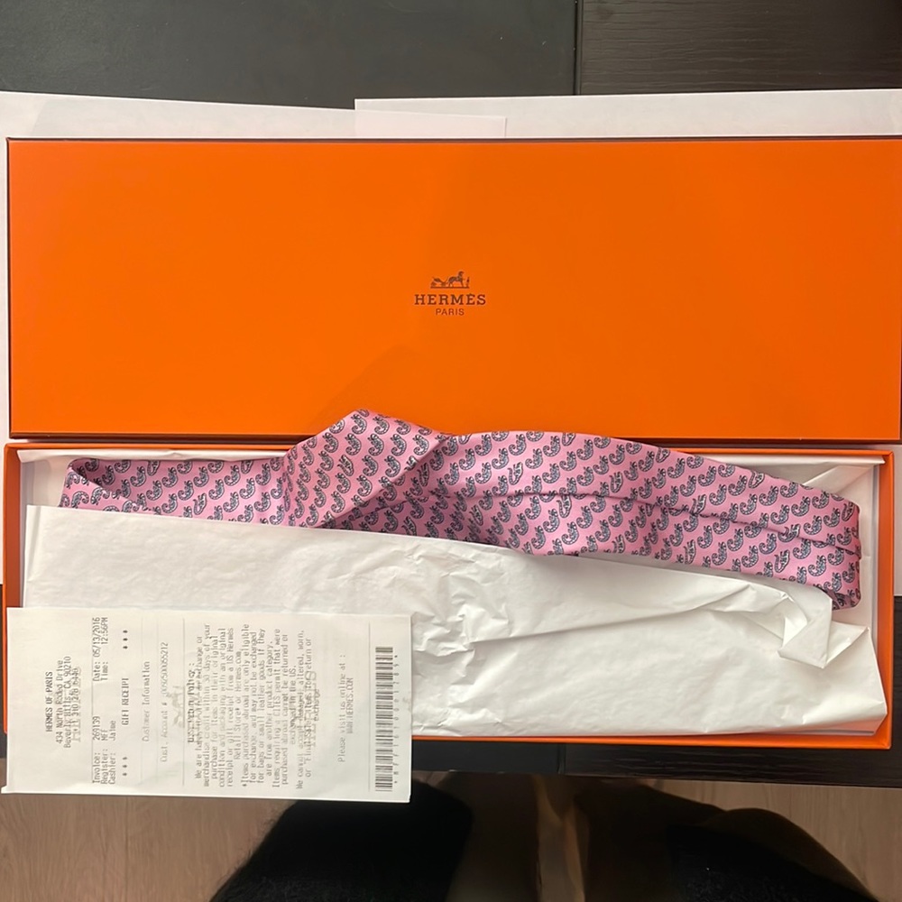 NIB NWT HERMES MENS SCARF